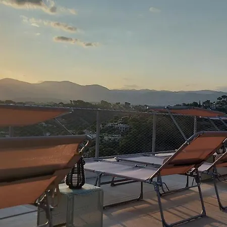 Twenty Rent Guest house *